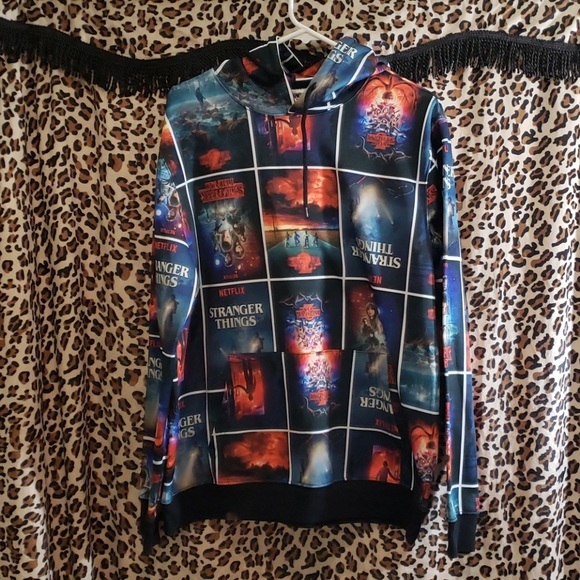 Stranger Things Hooded Sweatshirt size Medium - Picture 1 of 4